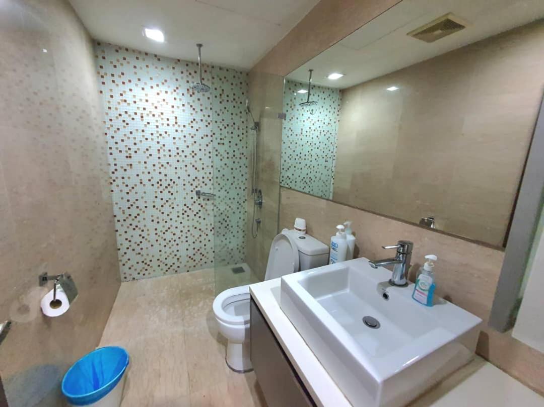 Regalia With Infinity Pool Kl By Cozy Homes Apartemen